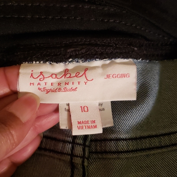 Maternity Jeans - Picture 4 of 7